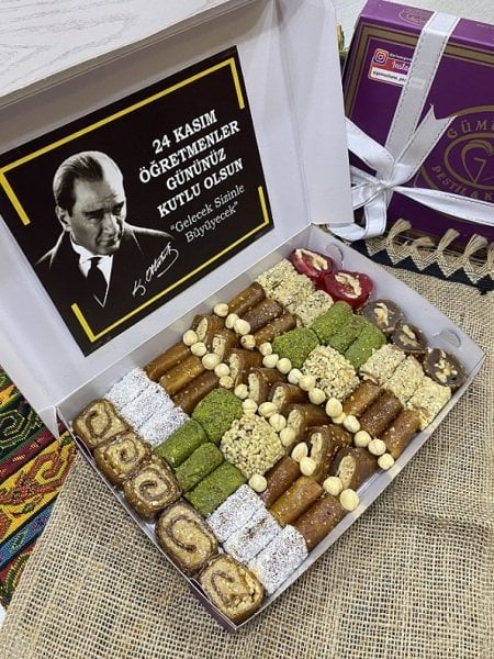 1KG. Öğretmenler Günü Hediyelik Paketi(L2)