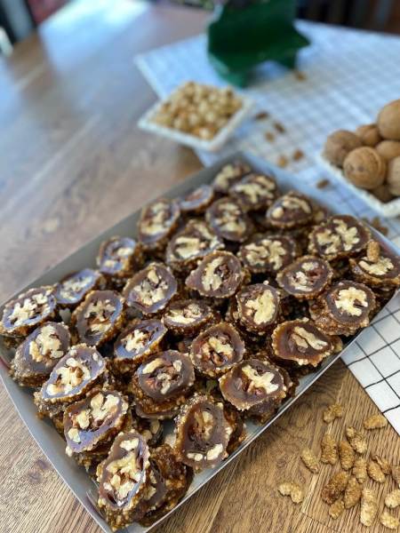 Pikolalı Köme ( Cevizli Sucuk )