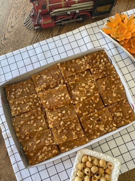 Ev Yapımı Bol Fındıklı Pestil