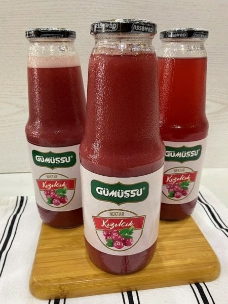 6'lı Koli Litrelik Gümüşhane Kızılcık Suyu görseli.