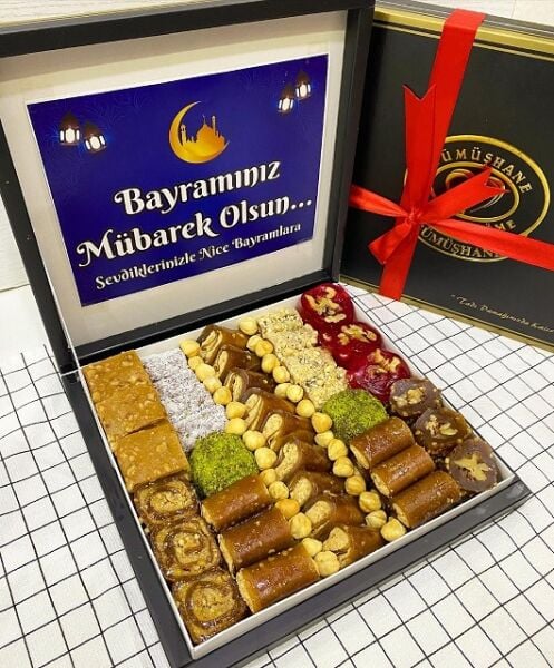 900Gr Bayrama Özel Pestil Paketi +100Gr Türk Kahvesi HEDİYE
