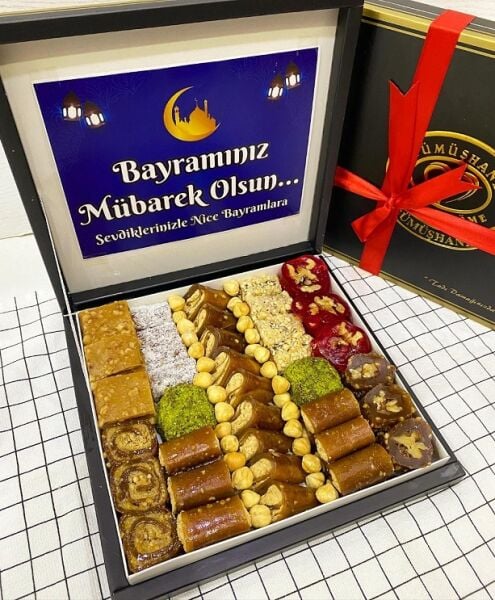 900Gr Bayrama Özel Pestil Paketi +100Gr Türk Kahvesi HEDİYE