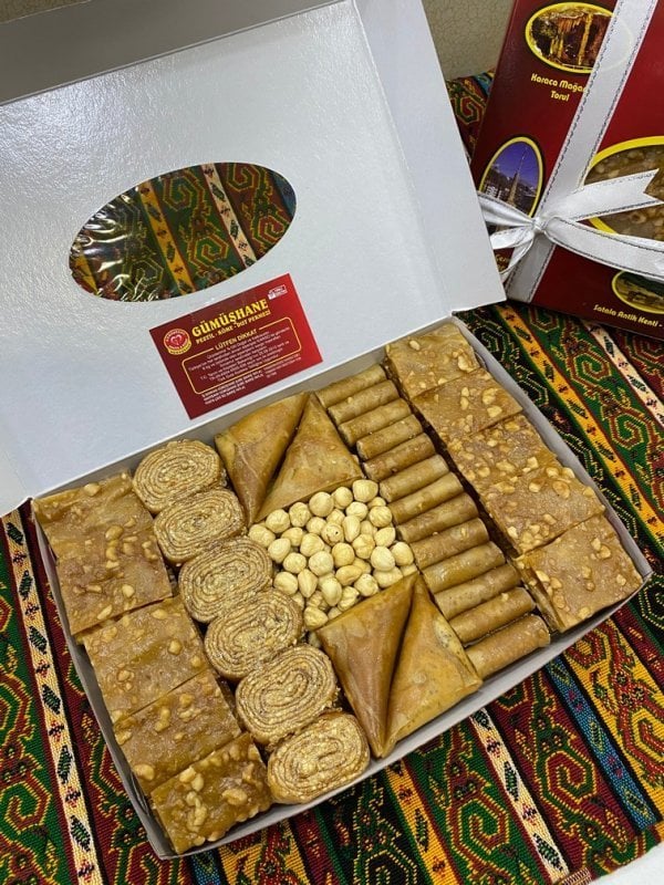 1,5KG Ev Yapımı Süper Karışık