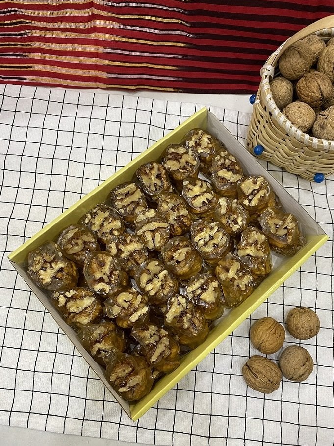 1Kg. Ballı Cevizli Köme