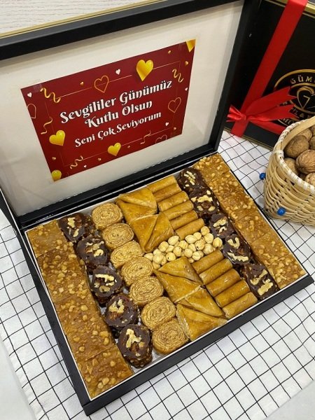 Sevgililer Gününe Özel Ev Yapımı(Büyük Boy)