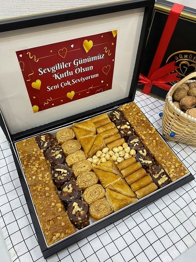 Sevgililer Gününe Özel Ev Yapımı(Büyük Boy)