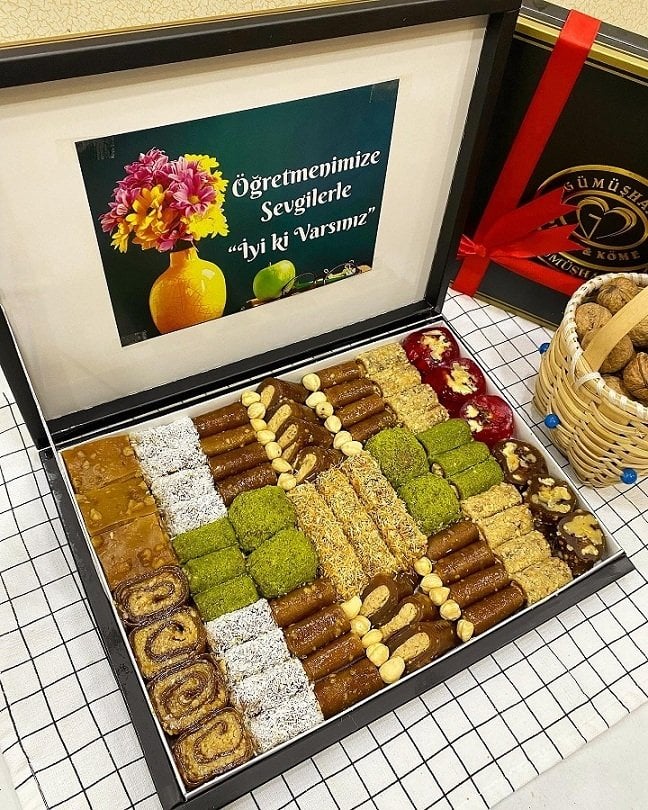 Öğretmenlere Özel Hediyelik Pestil(Büyük Boy)