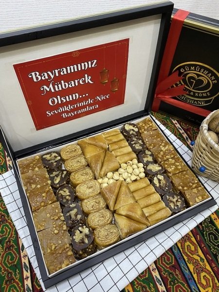 Bayrama Özel Ev Yapımı Hediyelik Pestil(Büyük Boy) K görseli.