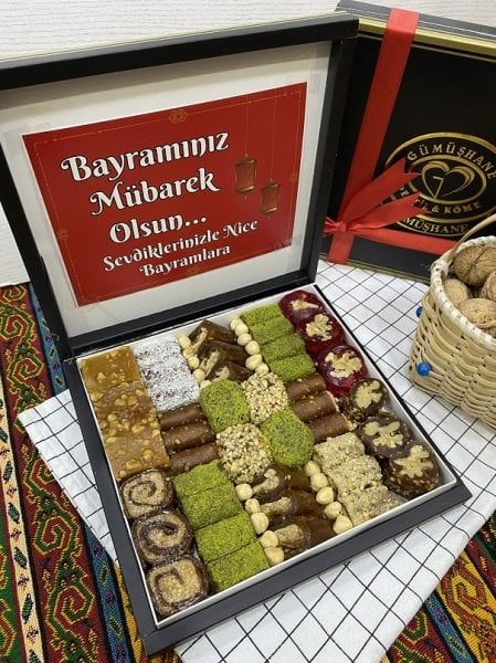 Bayrama Özel Hediyelik Pestil Paketi-4K