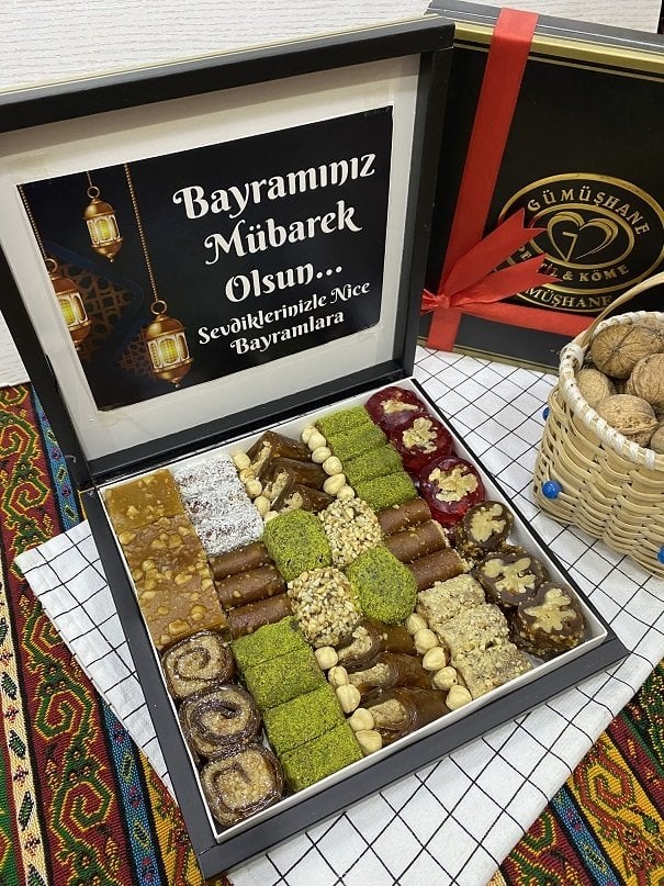 Bayrama Özel Special Hediyelik Pestil Paketi-4S